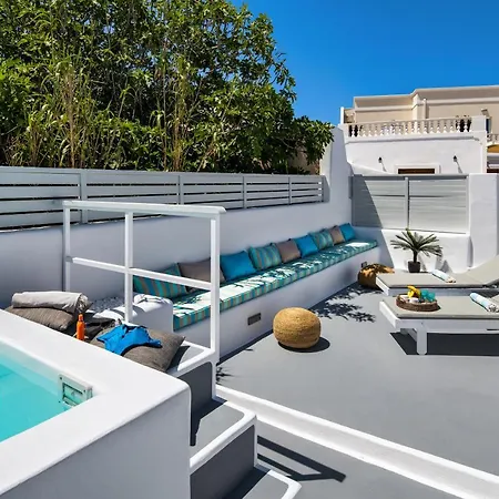 فندق مبيت وإفطار Amoramelia 4*